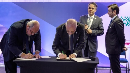 EXPOMEAT 2019 O diretor de Pesquisa e Desenvolvimento da Embrapa, Guy de Capdeville, e o presidente-executivo da Associação Brasileira de Reciclagem Animal (ABRA), Décio Coutinho, assinaram na terça-feira (10)...