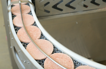 EXPOMEAT 2021 - lll Feira Internacional da Indústria de Processamento de Proteína Animal e Vegetal Para atender a uma demanda crescente do mercado, sobretudo das redes de restaurante (fast food), a JBS informa que fez investimentos de R$ 13...