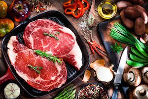 EXPOMEAT 2021 As exportações brasileiras de carne bovina poderão registrar um resultado recorde em julho, ultrapassando 150 mil toneladas, se o ritmo atual dos embarques se mantiver até o fim do mês, segundo...