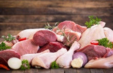EXPOMEAT 2021 - lll Feira Internacional da Indústria de Processamento de Proteína Animal e Vegetal Os dados compilados pelo MAPA junto à SECEX/ME indicam que no primeiro quadrimestre de 2020 o volume exportado de carne bovina aumentou...