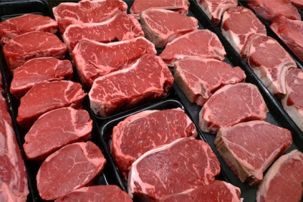 EXPOMEAT 2021 - lll Feira Internacional da Indústria de Processamento de Proteína Animal e Vegetal O volume de exportação brasileira de carne bovina em novembro registrou recorde mensal para o ano, a 197,85 mil toneladas,...