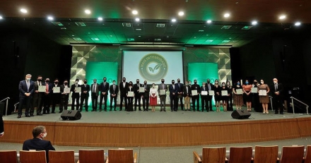 EXPOMEAT 2021 - lll Feira Internacional da Indústria de Processamento de Proteína Animal e Vegetal O Ministério da Agricultura, Pecuária e Abastecimento (Mapa) entregou na sexta-feira (5) o Selo Mais Integridade para as...
