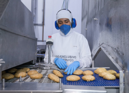 EXPOMEAT 2022 - lll Feira Internacional da Indústria de Processamento de Proteína Animal e Vegetal A JBS firmou acordo para aquisição do controle da espanhola BioTech Foods, em operação que marca o ingresso da...
